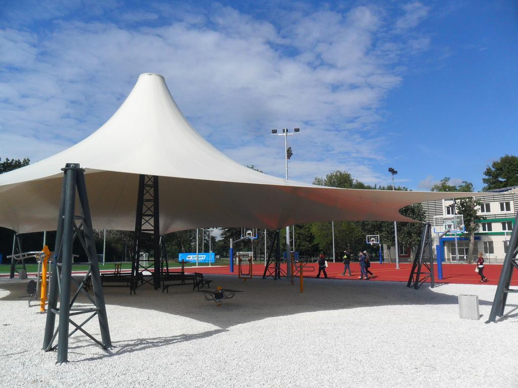 Youth Centre Plovdiv Luaran gambar